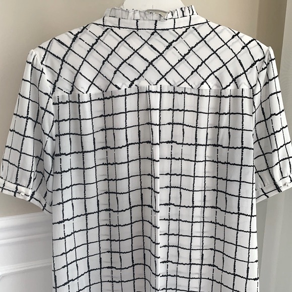 Karl Lagerfeld Paris size L plaid blouse - Picture 13 of 16